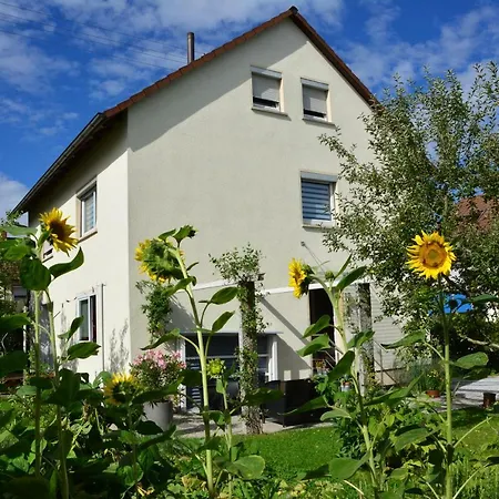 - Damisa House * Metzingen (Tubingen)